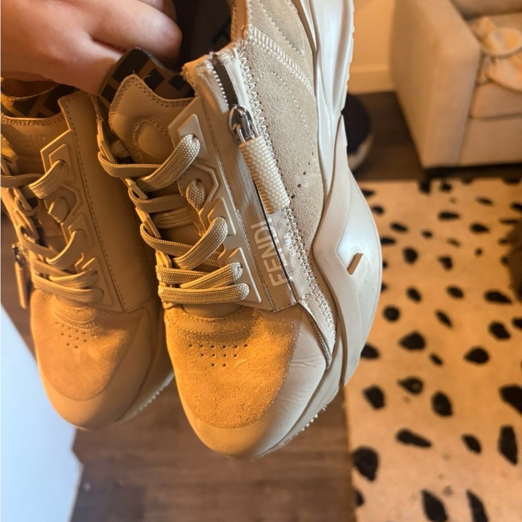 Fendi Sneakers 6.5